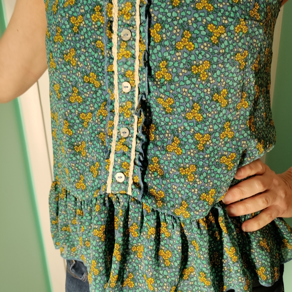 Floral Ruffled Cottage Core Blouse - Picture 2 of 7